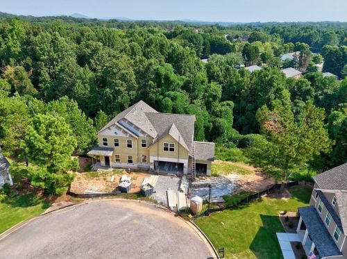 2751 Limestone Creek Dr, Gainesville, GA 30501-7434