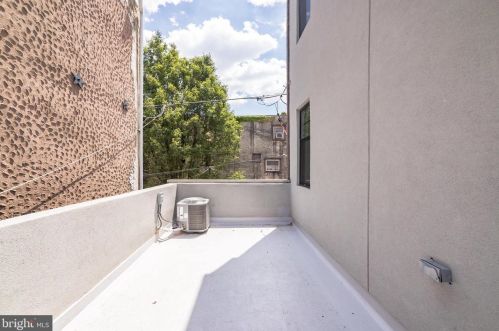 1165 12 St, Philadelphia PA 19148-1002 exterior