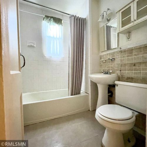 1281 Burr St, Saint Paul MN  55130-3513 exterior