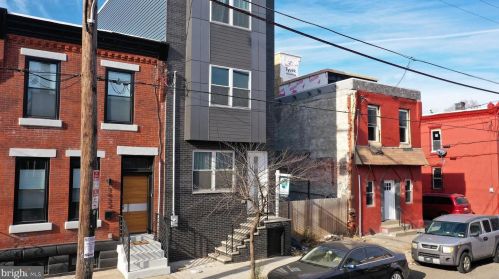 1430 23 St, Philadelphia PA 19145-1338 exterior