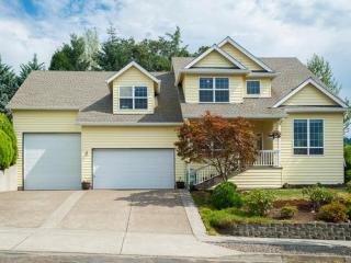 1327 Hillsdale Dr, Newberg, OR 97132-6020