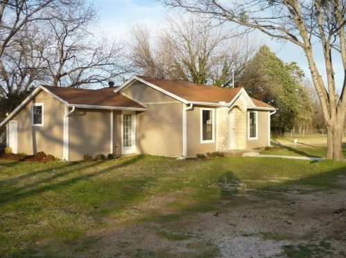 313 Roe St, Fort Worth TX  76108-1716 exterior