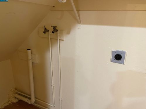 1545 Parkwood Pl, Concord CA  94521-2203 exterior