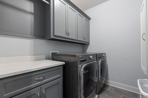 6470 Long Is Dr, Atlanta GA  30328-3043 exterior