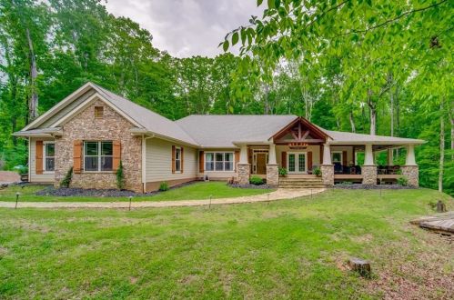 536 Owens Store Rd, Holly Springs, GA 30115-6362