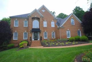 504 New Britain Dr, Lynchburg, VA 24503-2146