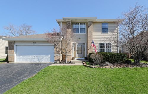 4612 Southhampton Dr, Island Lake, IL 60042-8487