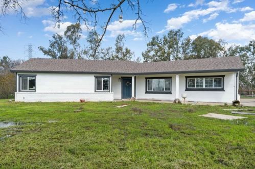 9350 Bond Rd, Elk Grove, CA 95624-1439