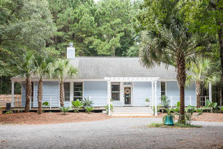 6136 Caravelle Ct, Awendaw, SC 29429-6027