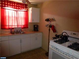 5713 Charles St, Philadelphia PA  19135-3806 exterior