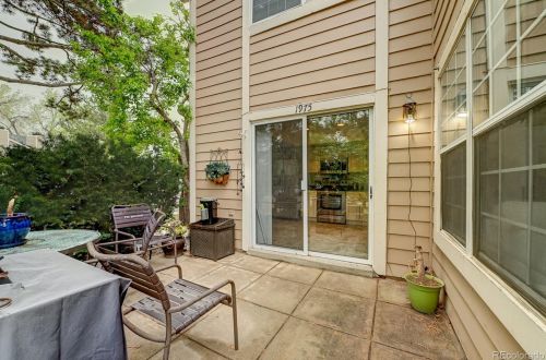 1975 Xanadu Way, Denver CO  80014-4312 exterior