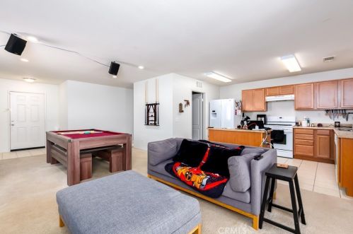 43113 Homestead St, Lancaster CA  93535-4837 exterior