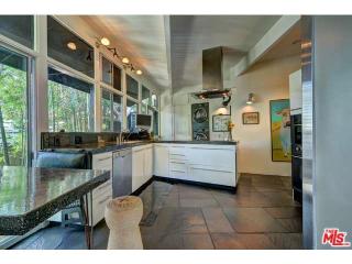 2775 Rinconia Dr, Los Angeles CA  90068-2227 exterior