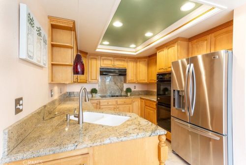 6032 Silverspur Trl, Anaheim CA  92807-4717 exterior