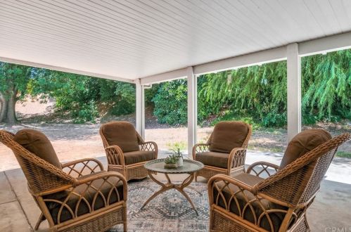 1262 Tiger Tail Dr, Riverside CA  92506-5475 exterior