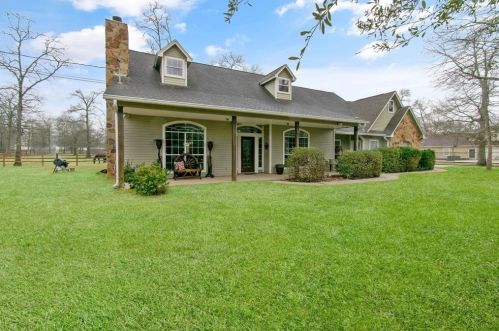 12454 Willis Waukegan Rd, Conroe TX  77303-4410 exterior