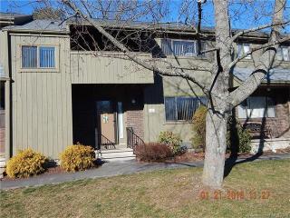 122 Shagbark Dr, Derby CT  06418-2617 exterior