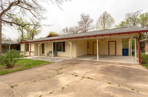 5514 Delwood Dr, Austin TX  78723-2605 exterior