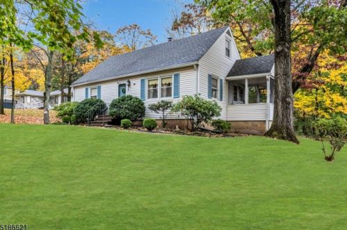 36 Old Stirling Rd, Warren, NJ 07059-5810