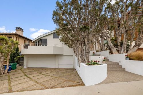 621 6th St, Manhattan Beach, CA 90266-5816