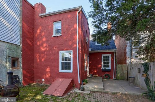 19 Howard Ave, Lancaster PA  17602-3603 exterior