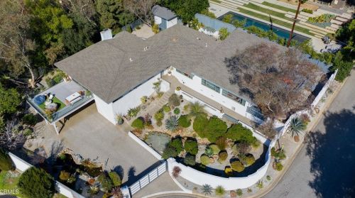 2869 Winterhaven Ln, Altadena, CA 91001-1815