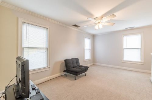 1758 Marietta Rd, Atlanta GA  30318-2735 exterior