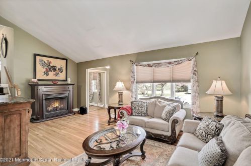 50 David Ter, Tinton Falls NJ 07701-6202 exterior