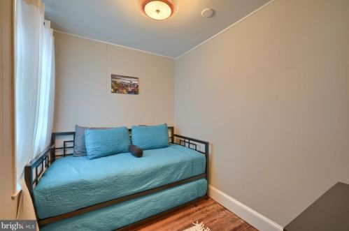 411 Ross St, Lancaster PA  17602-1943 exterior