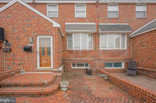 3216 17th St, Philadelphia, PA 19140-4913