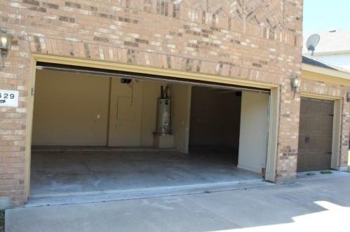 5629 Sleepy Creek Ln, Fort Worth, TX 76179-7615