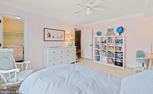 8916 Ct Way, Silver Spring MD 20910-2276 exterior