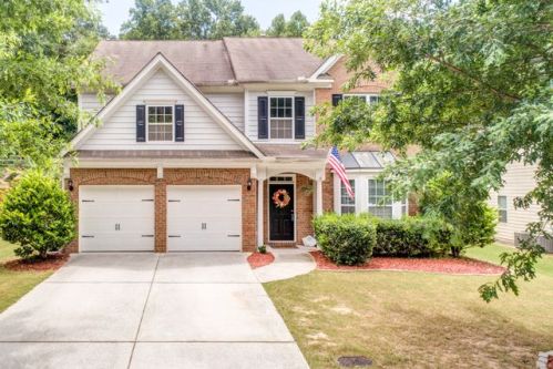 136 Little Shoals Dr, Holly Springs, GA 30115-7610
