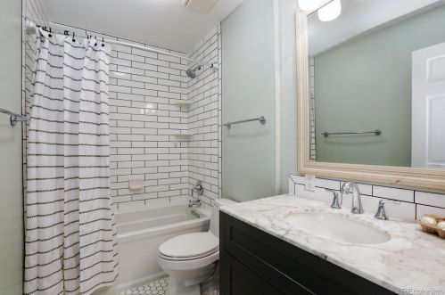 2381 Perry St, Denver CO 80204-3048 exterior