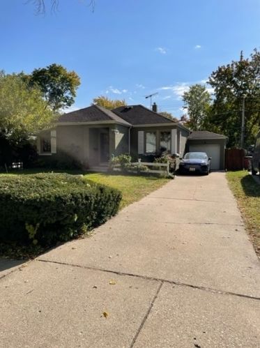 919 Golf Cul De Sac St, Des Plaines IL  60016-2316 exterior