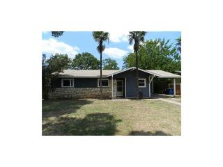 8018 Rockwood Ln, Austin TX  78757-8054 exterior