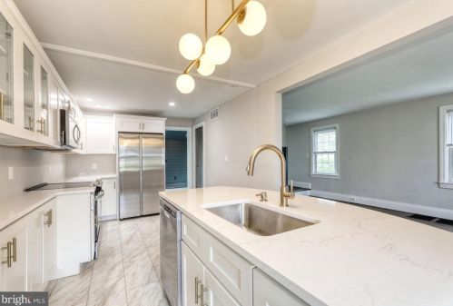 422 Atlantic Ave, Trenton NJ  08629-1503 exterior