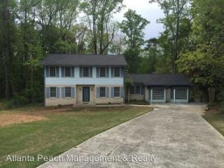 1210 Pine Knoll Ln, Conyers GA  30013-1246 exterior