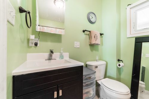 230 Elm St, Sycamore IL  60178-1931 exterior