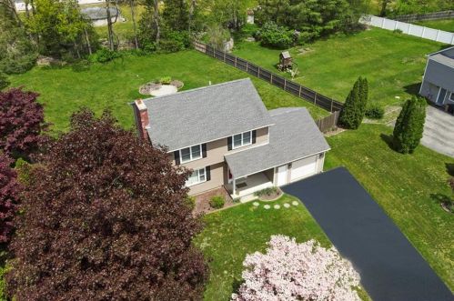 9 Donnas Way, Coventry, RI 02816-8527