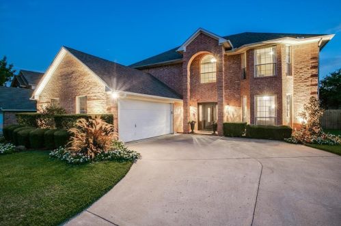 6148 Cliffbrook Dr, Fort Worth, TX 76180-5545
