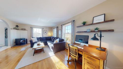 59 Clover Ln, Turner, ME 04282-3274