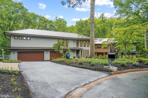 920 Woburn Ct, Mc Lean, VA 22102-2132