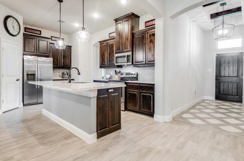 632 Mcneill, Fort Worth TX  76148 exterior