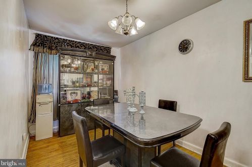 6004 10th St, Philadelphia PA 19141-3703 exterior