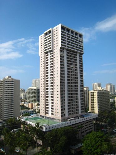 2240 Kuhio Ave, Honolulu HI  96815-2898 exterior