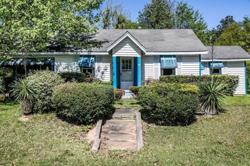 13 Scott St, Toccoa, GA 30577-2693