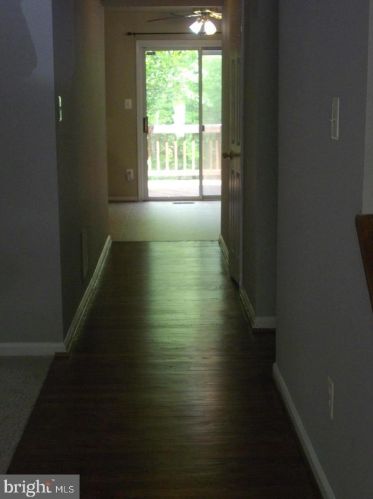 9017 Armendown Dr, Springfield VA  22152-2138 exterior