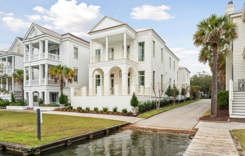 38 Fernandina St, Mount Pleasant, SC 29464-6694