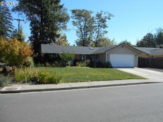 87665 Halcyon Dr, Veneta, OR 97487-9548